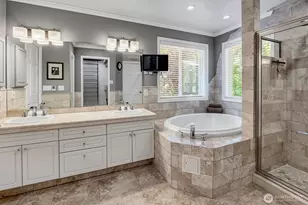 10523 NE 118th Ln, Kirkland, WA 98034 - Photo 22