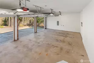 23039 SE 37th St, Sammamish, WA 98075 - Photo 32