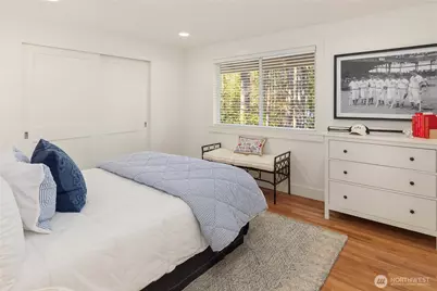 23039 SE 37th Street, Sammamish, WA 98075 - Photo 30