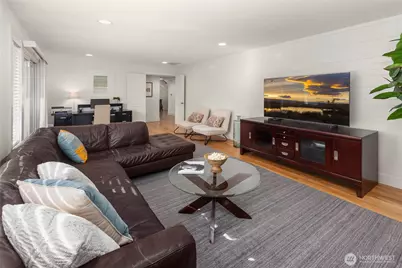 23039 SE 37th Street, Sammamish, WA 98075 - Photo 10