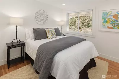 23039 SE 37th Street, Sammamish, WA 98075 - Photo 28