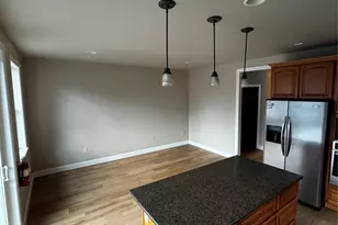 5607 12th Ave NE, Seattle, WA 98105 - Photo 6