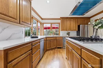 4655 234 Ave SE, Sammamish, WA 98075 - Photo 12