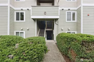 12506 NE 142nd Ln, Kirkland, WA 98034 - Photo 2