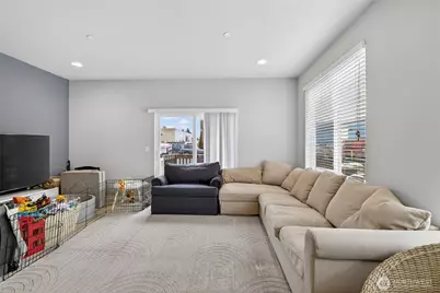 15113 40th Avenue W #C8, Lynnwood, WA 98087 - Photo 4