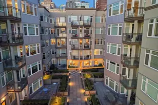 1900 Alaskan Wy, Seattle, WA 98121 - Photo 30