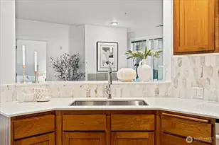 1900 Alaskan Wy, Seattle, WA 98121 - Photo 14