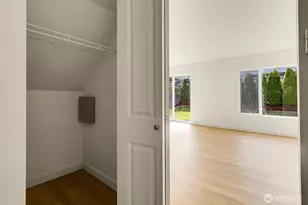 24241 SE 10th Pl, Sammamish, WA 98075 - Photo 24