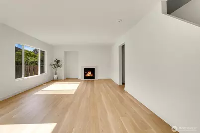 24241 SE 10th Place, Sammamish, WA 98075 - Photo 16