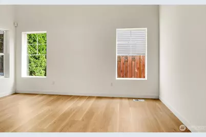 24241 SE 10th Place, Sammamish, WA 98075 - Photo 26