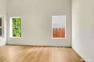 24241 SE 10th Pl, Sammamish, WA 98075 - Photo 26