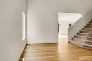 24241 SE 10th Pl, Sammamish, WA 98075 - Photo 6