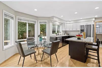 4660 244th Place SE, Sammamish, WA 98029 - Photo 6