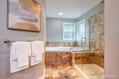 4660 244th Place SE, Sammamish, WA 98029 - Photo 20