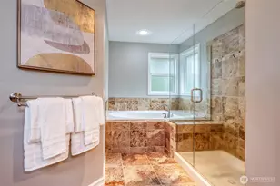 4660 244th Pl SE, Sammamish, WA 98029 - Photo 20