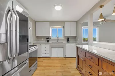 25011 S 20th Avenue SW, Des Moines, WA 98198 - Photo 14