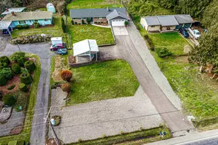 3614 W Tapps Dr E, Lake Tapps, WA 98391 - Photo 34