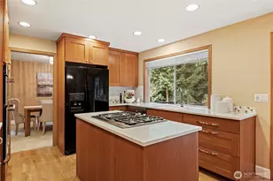 24229 NE 7th Pl, Sammamish, WA 98074 - Photo 8
