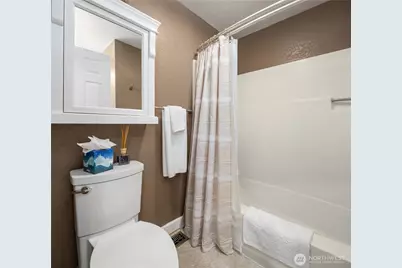 11905 93rd Avenue NE #A104, Kirkland, WA 98034 - Photo 6