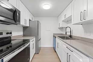 14020 Juanita Dr NE, Kirkland, WA 98034 - Photo 1