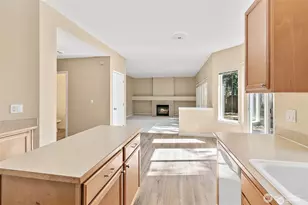 8412 165th St Ct E, Puyallup, WA 98375 - Photo 6