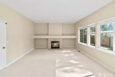 8412 165th Street Ct E, Puyallup, WA 98375 - Photo 4