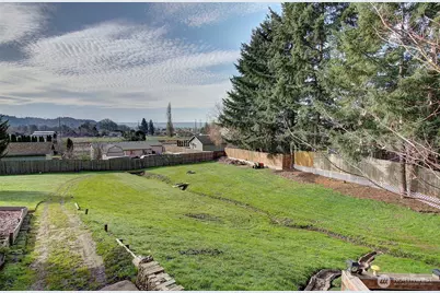 5037 Pacific Terr, Longview, WA 98632 - Photo 22