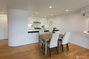 1118 Lakeview Blvd E, Seattle, WA 98102 - Photo 8