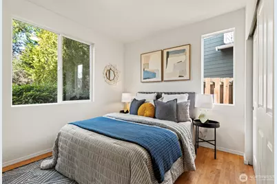 24022 SE 10th Street, Sammamish, WA 98075 - Photo 8