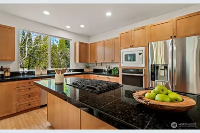 24022 SE 10th Street, Sammamish, WA 98075 - Photo 20