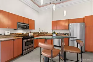 621 5th Ave N, Seattle, WA 98109 - Photo 12