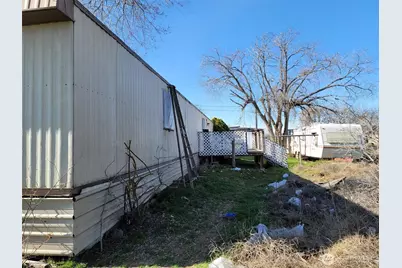 217 S Oak Avenue, Warden, WA 98857 - Photo 1