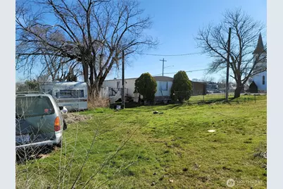 217 S Oak Avenue, Warden, WA 98857 - Photo 4