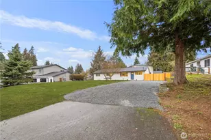 20305 108th St E, Bonney Lake, WA 98391 - Photo 2