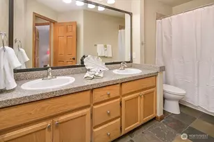 7811 146th Pl SE, Newcastle, WA 98059 - Photo 18