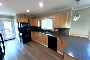 230 S 79th St, Tacoma, WA 98408 - Photo 10
