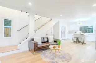 1518 NE 106th St, Seattle, WA 98125 - Photo 12