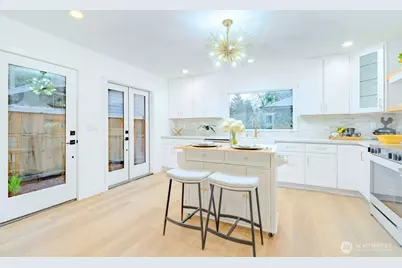 1518 NE 106th Street, Seattle, WA 98125 - Photo 10