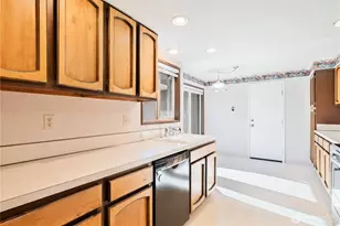 605 Peardale Ln, Longview, WA 98632 - Photo 8