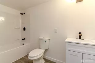 9613 S 240th St, Kent, WA 98031 - Photo 16