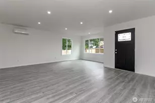 9613 S 240th St, Kent, WA 98031 - Photo 4