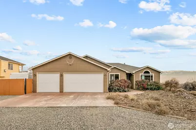 2312 Canyon Hills Drive, East Wenatchee, WA 98802 - Photo 1