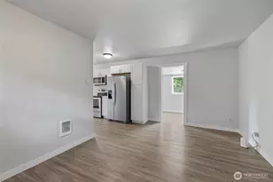 8471 Golden Valley Dr, Maple Falls, WA 98266 - Photo 14