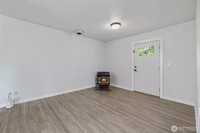 8471 Golden Valley Drive, Maple Falls, WA 98266 - Photo 6