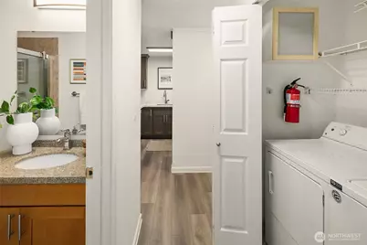 11114 NE 125th Lane #G227, Kirkland, WA 98034 - Photo 12