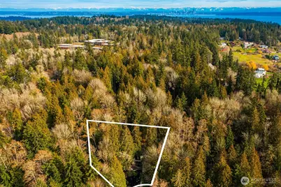 8205 NE Blakely Court W, Bainbridge Island, WA 98110 - Photo 34