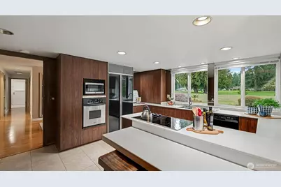 14121 SE Fairwood Boulevard, Renton, WA 98058 - Photo 10