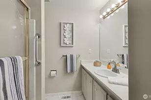 14121 SE Fairwood Blvd, Renton, WA 98058 - Photo 16