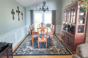 25513 121st St E, Buckley, WA 98321 - Photo 8