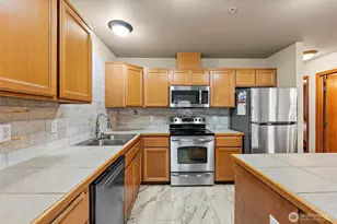 1012 109th St Ct E, Tacoma, WA 98445 - Photo 10